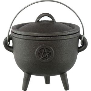 Medium Cast Iron Cauldron: Pentacle